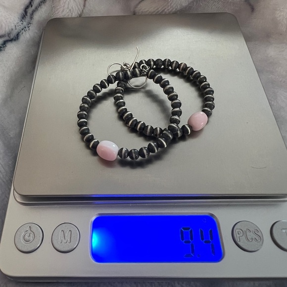 ❤️ 3mm Desert Pearl & Queen Pink Conch Southwestern Dangle Hoop Earrings 9.4gms - Picture 9 of 12